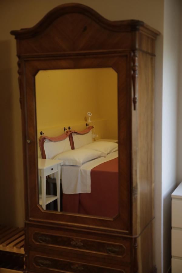 Maison d'hôtes Agriturismo La Fonte Di San Girio à Potenza Picena Extérieur photo