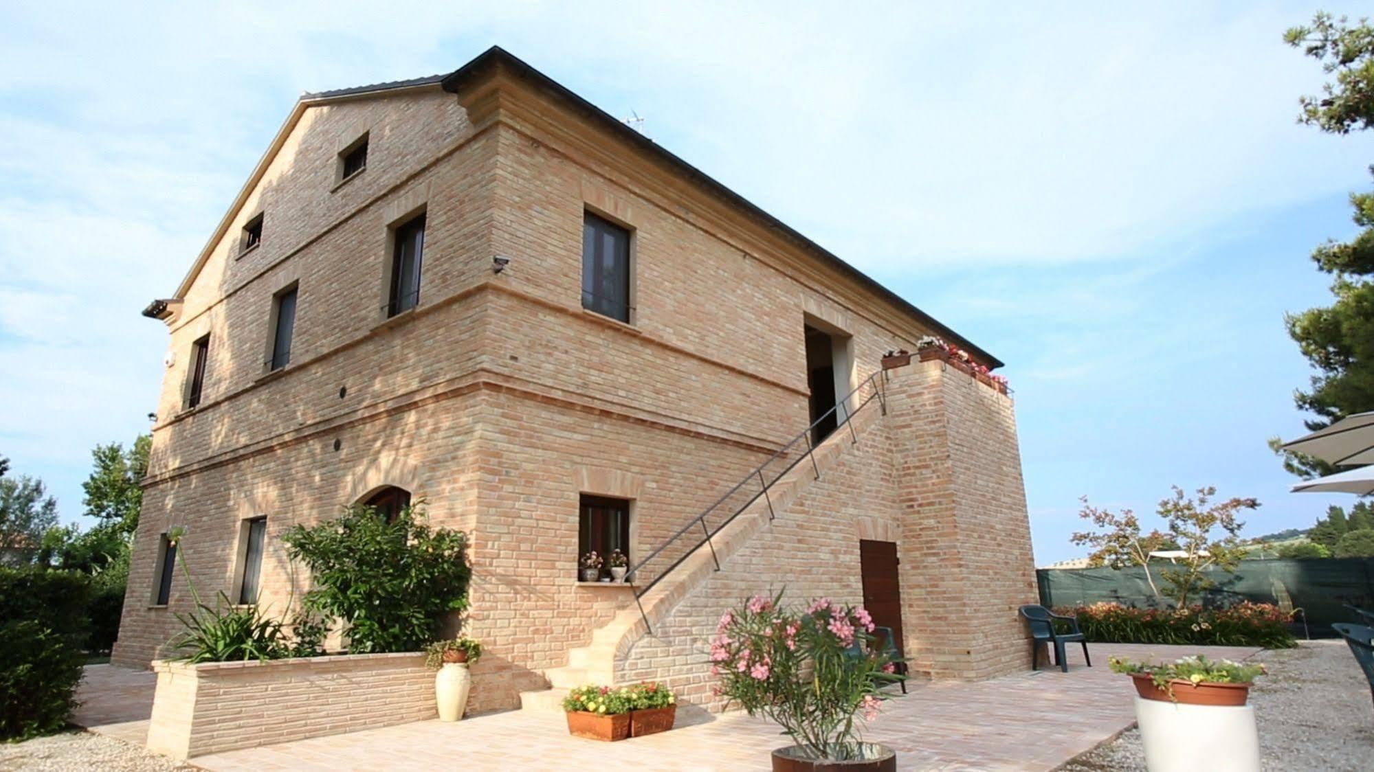 Maison d'hôtes Agriturismo La Fonte Di San Girio à Potenza Picena Extérieur photo